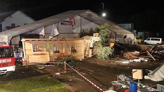 ausztria_sator_osszedol_baleset.jpg ausztria_sator_osszedol_baleset.jpg
