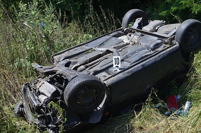 baleset_tetore_borult_auto_170804_police.jpg