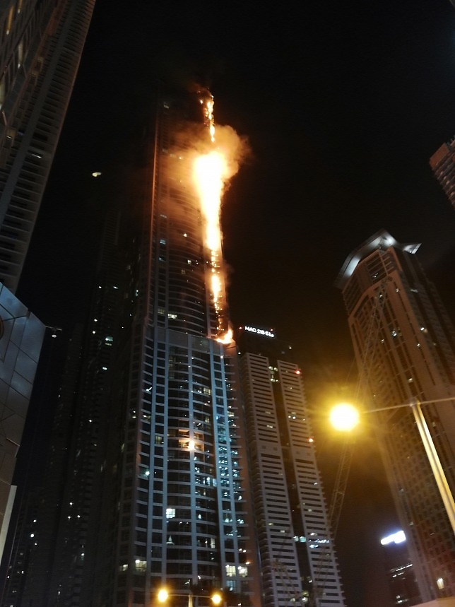 dubaji_tuz.jpg dubaji_tuz.jpg