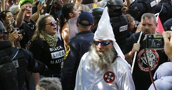 usa_riot_right.jpg usa_riot_right.jpg