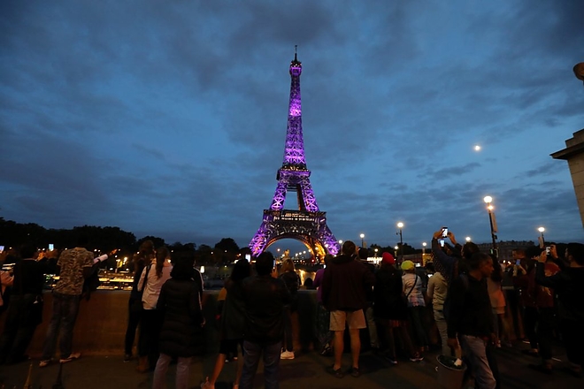 eiffel_torony_latogato2.jpg eiffel_torony_latogato2.jpg