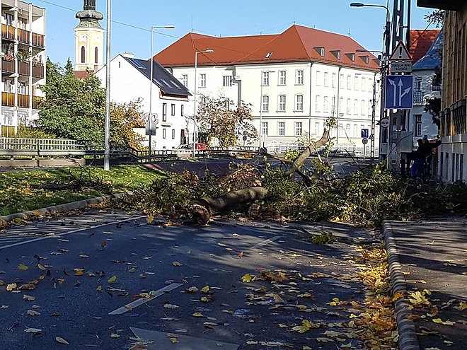 petofi_utca_vihar.jpg