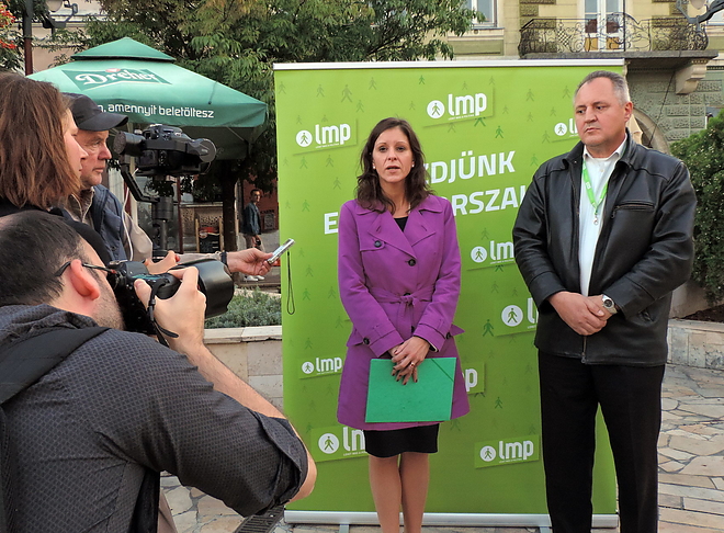 szel_bernadett_171013_vcs_1.jpg szel_bernadett_171013_vcs_1.jpg