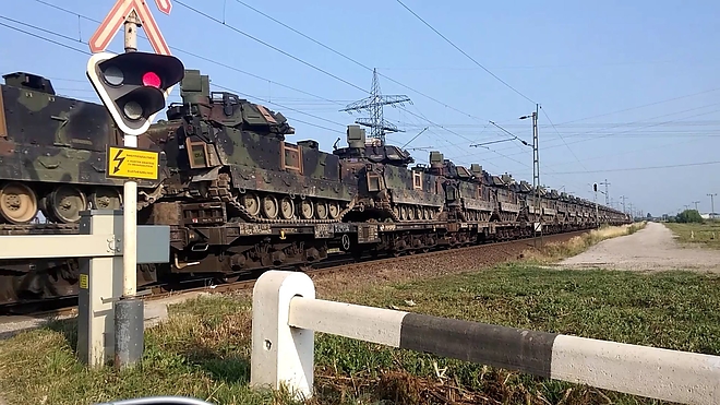 USA_army_nyek.jpg