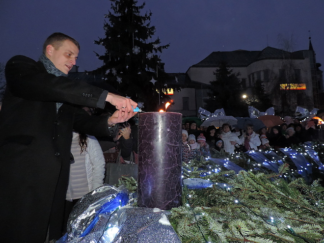 adventi_gyertyagyujtas_171203_vcs_17.jpg