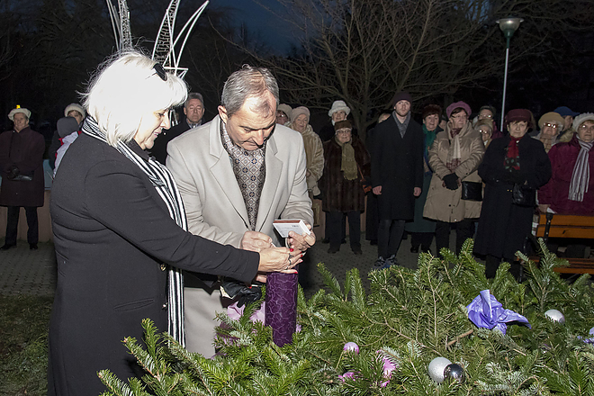adventi_gyertyagyujtas_kilian_divar_20171210_bl_001_web.jpg
