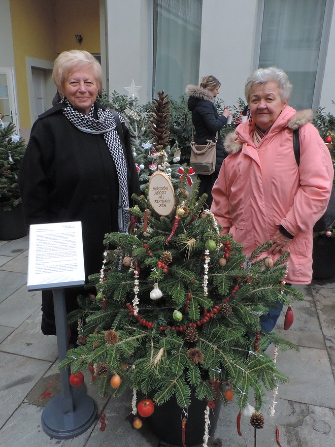 civilek_karacsonyfai_171201_vcs_15.jpg
