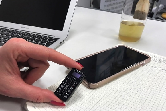 legkisebb_mobiltelefon.jpg