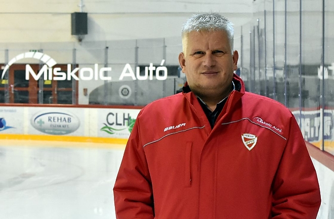 miskolc_auto_jegesmedvek.jpeg miskolc_auto_jegesmedvek.jpeg