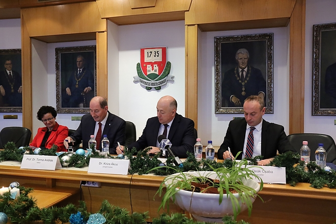 miskolc_varosa_egyetem_alairas_171222_ja_24.jpg miskolc_varosa_egyetem_alairas_171222_ja_24.jpg