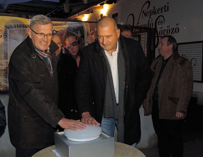 nepkerti_kandelaberek_171214_vcs_2.jpg