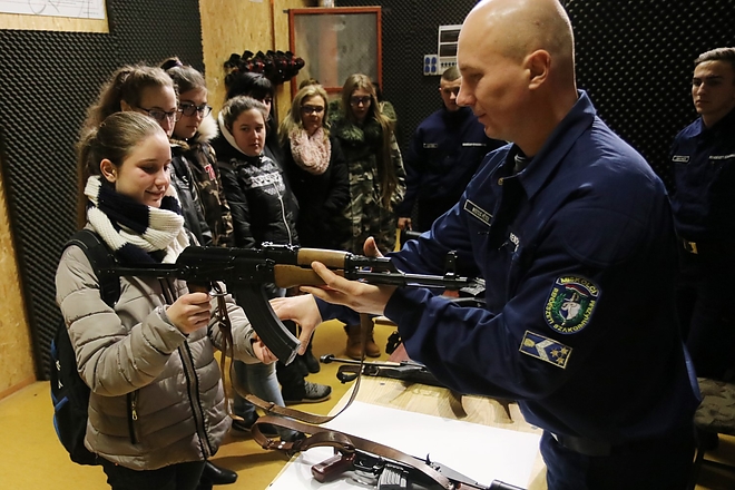 rendor_szakkozep_180112ml_4.jpg