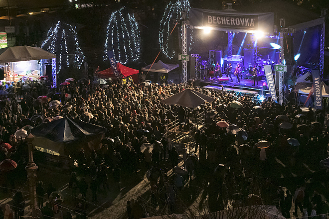 becherovka_miskolci_farsang_2018_-_szombat_ii._20180203_bl_020_web.jpg