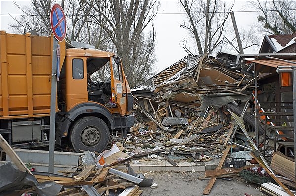 kukasauto_baleset_valos2.jpg kukasauto_baleset_valos2.jpg