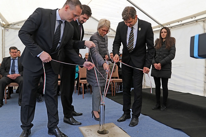 ecm_clean_alapkoletetel_180403_ja_22.jpg