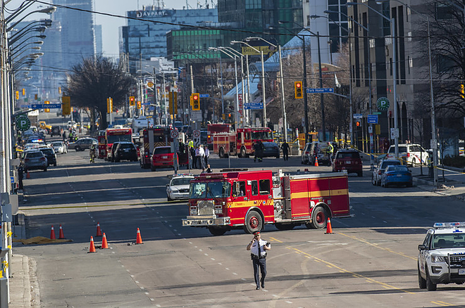 toronto_gazolas_rendor_auto_180423_blikk2.jpeg