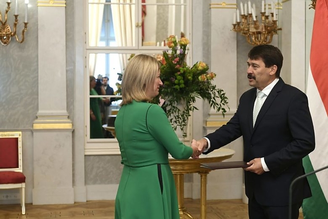 bartfai_mager_andrea_miniszter.jpg