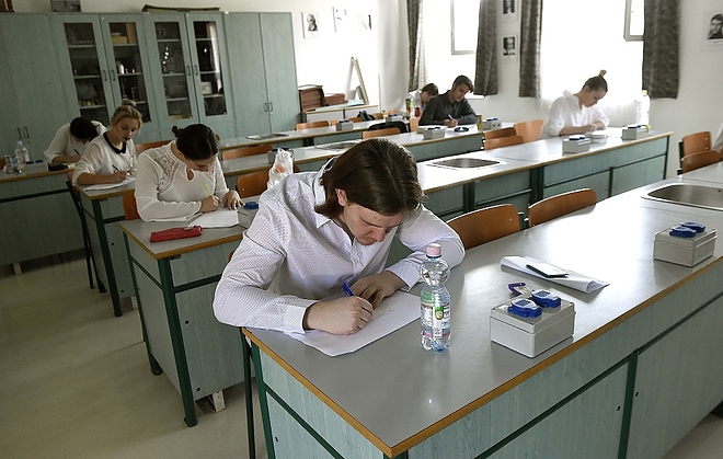 nemzetisegi_erettsegi_180504_mti_2.jpg nemzetisegi_erettsegi_180504_mti_2.jpg