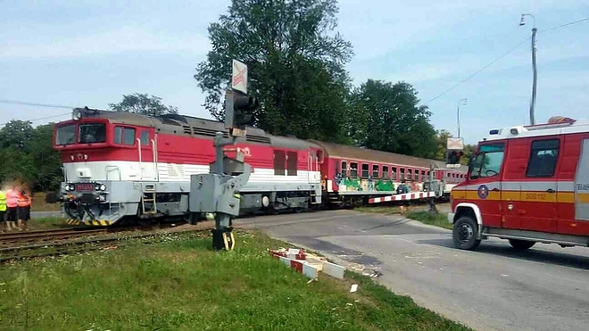 szlovakia_busz_vonat_baleset2.jpg
