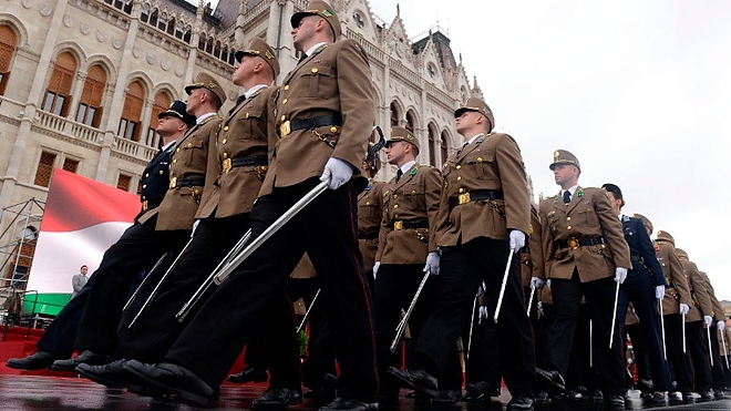 kadet_honved_diszmenet_aug20_mti.jpg kadet_honved_diszmenet_aug20_mti.jpg