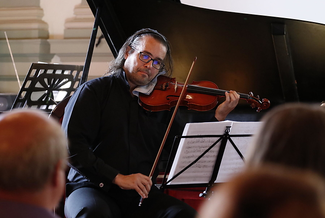 szemere_szalon_1807027_vcs_5.jpg szemere_szalon_1807027_vcs_5.jpg