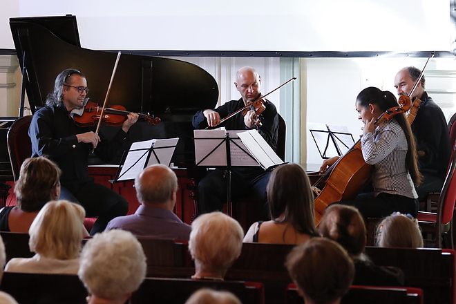 szemere_szalon_1807027_vcs_7.jpg szemere_szalon_1807027_vcs_7.jpg