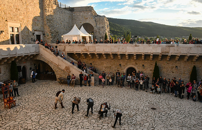 titokzatos_ejszaka2.jpg titokzatos_ejszaka2.jpg