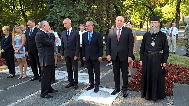 wp_20180820_08_57_00_pro.jpg wp_20180820_08_57_00_pro.jpg