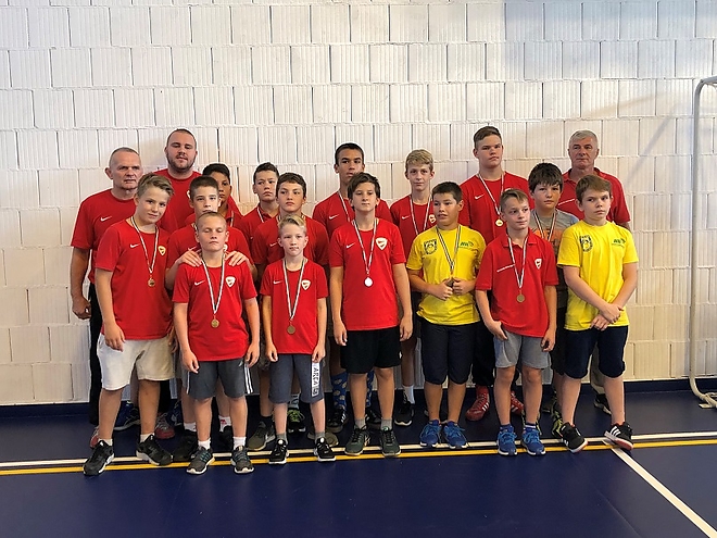 dvtk_mvsi_birkozas_csapat.jpg dvtk_mvsi_birkozas_csapat.jpg