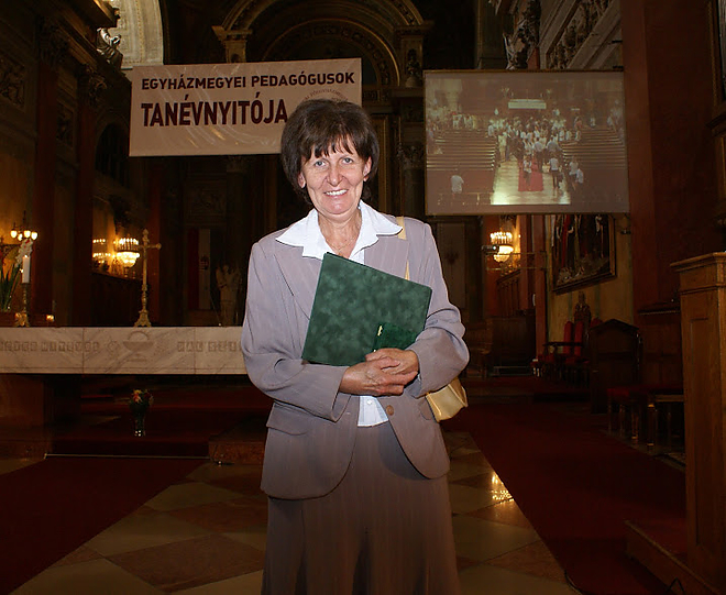 gergelyne_kemeny_katalin_arany_dij2.jpg gergelyne_kemeny_katalin_arany_dij2.jpg