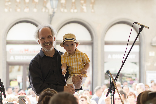 szinhazi_szabadteri_evadnyito_20180902_bl_035_web.jpg szinhazi_szabadteri_evadnyito_20180902_bl_035_web.jpg