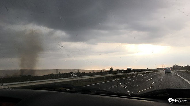 tornado_ritka_jelenseg.jpg tornado_ritka_jelenseg.jpg