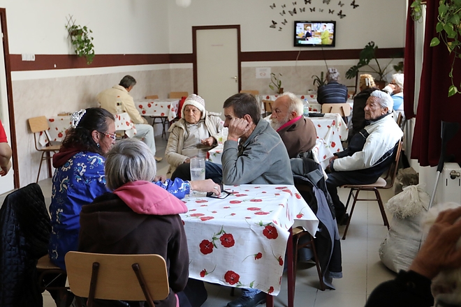 hajlektalanok_voroskereszt_181016_ja_14.jpg hajlektalanok_voroskereszt_181016_ja_14.jpg