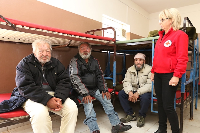 hajlektalanok_voroskereszt_181016_ja_9.jpg hajlektalanok_voroskereszt_181016_ja_9.jpg