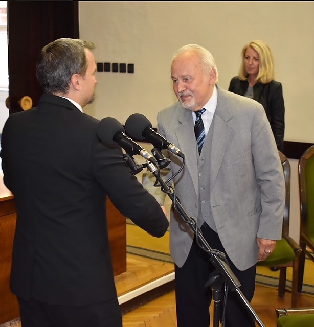 img_2365.jpg img_2365.jpg