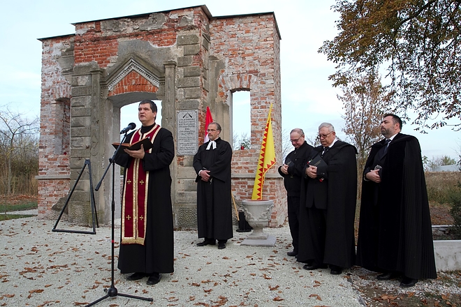 katonetemeto_181029ml_18.jpg katonetemeto_181029ml_18.jpg