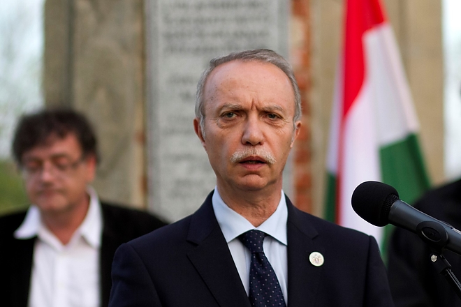 katonetemeto_181029ml_9.jpg katonetemeto_181029ml_9.jpg