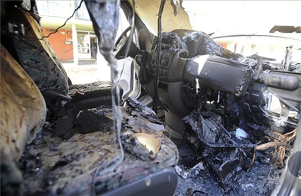 kiegett_mentoauto.jpg kiegett_mentoauto.jpg