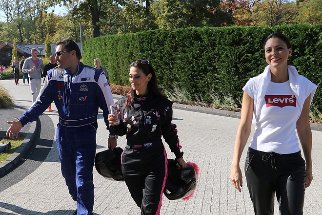 media_gokart_181009_ja_16.jpg media_gokart_181009_ja_16.jpg