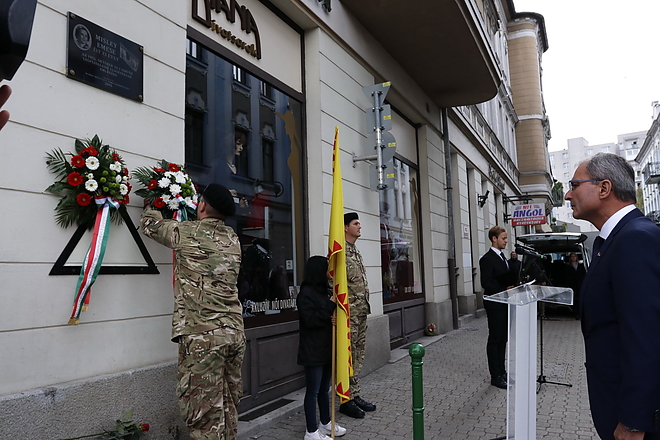 misley_emese_emlektabla_20181023_vcs_09.jpg misley_emese_emlektabla_20181023_vcs_09.jpg