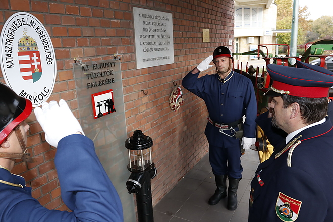 szent_florian_ter_20181029_vcs_17.jpg szent_florian_ter_20181029_vcs_17.jpg