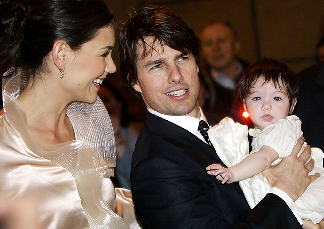 tom-cruise-suri-cruise-katie-holmes-1e76f82c5bdcca37.jpg tom-cruise-suri-cruise-katie-holmes-1e76f82c5bdcca37.jpg