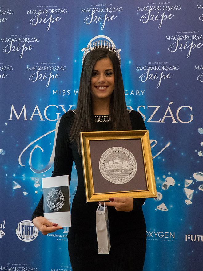 szarvas_andrea_2.jpg szarvas_andrea_2.jpg