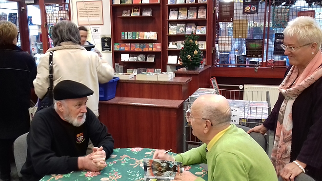 lorincl.jpg lorincl.jpg