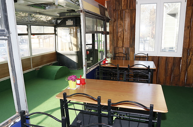 busz_vendeglo_terasz_190121_vcs_5.jpg busz_vendeglo_terasz_190121_vcs_5.jpg