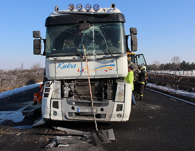 kamion_baleset_rafutas_190121_police_3.jpg kamion_baleset_rafutas_190121_police_3.jpg