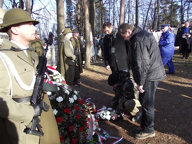 limanova_csata_megemlekezes_tizesek_2.jpg limanova_csata_megemlekezes_tizesek_2.jpg