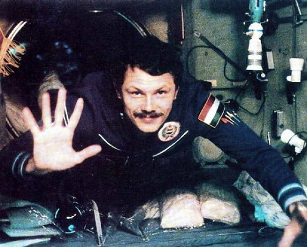 kubaszov1.jpg kubaszov1.jpg