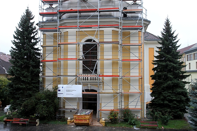 evangelikus_templom_fekujitas_151012_ja_13.jpg