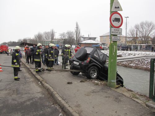 autoszinva_006.jpg
